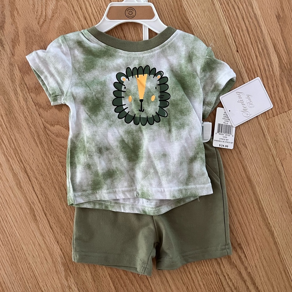 NWT Sterling Baby Short Set